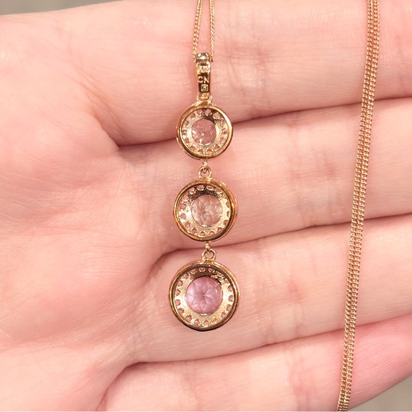 Elegant Gold and Pink Pendant Necklace - Picture 10 of 12